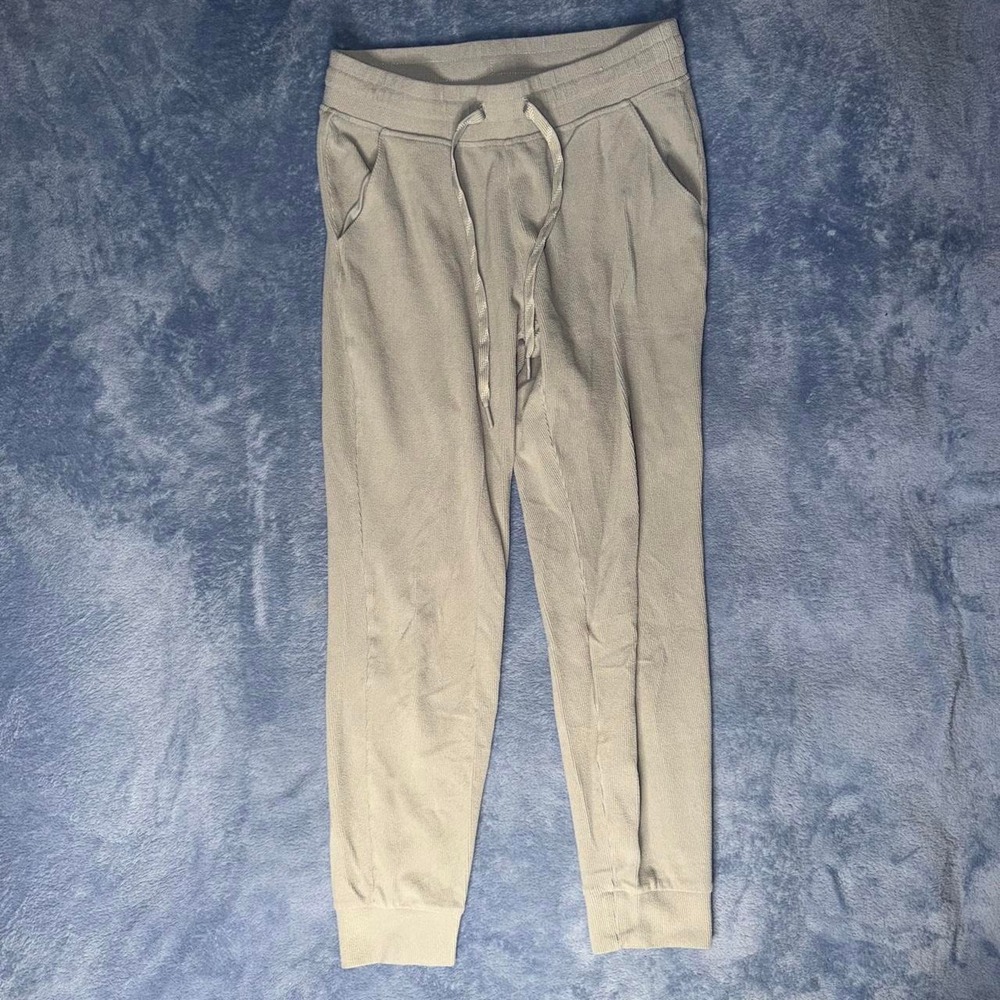 Gray Andrew Marc joggers in women size S